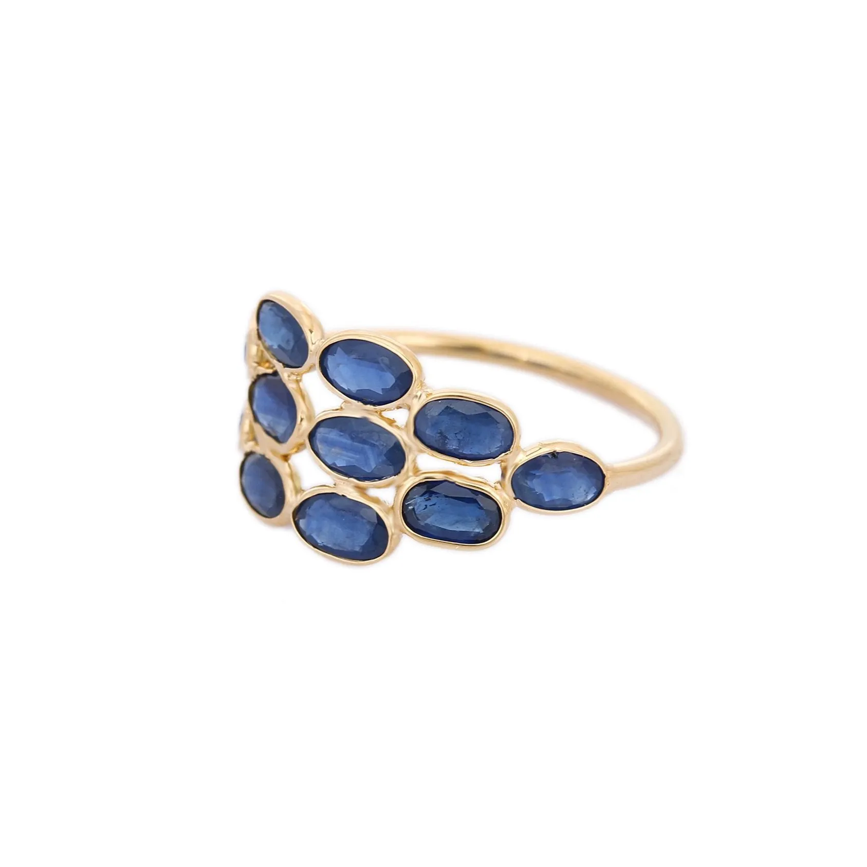 18K Yellow Gold Unique Sapphire Ring