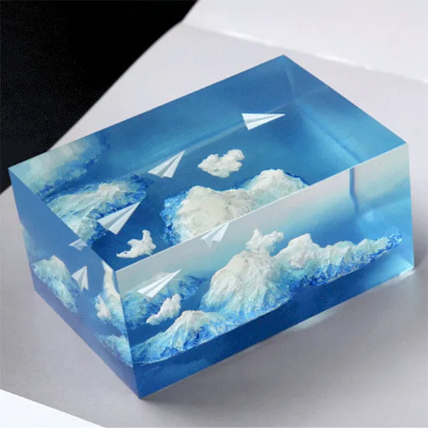 3D Paper Aeroplane Resin Inclusion | Paper Plane Embellishments for Resin Crafts | Resin Jewellery Supplies (2 pcs / 11mm x 16mm)