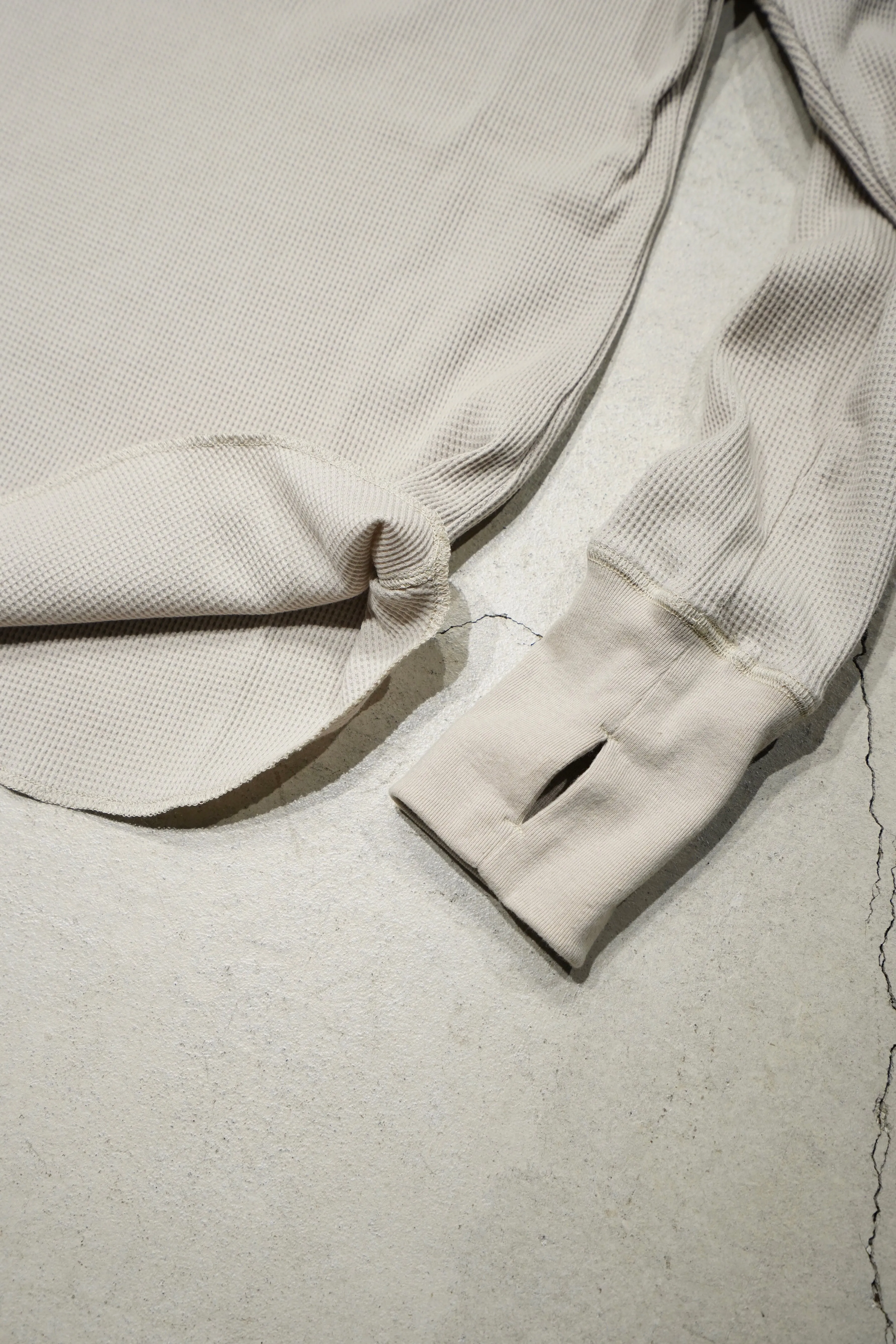 4B TIGHT WAFFLE LS (SAND)(EXCLUSIVE)