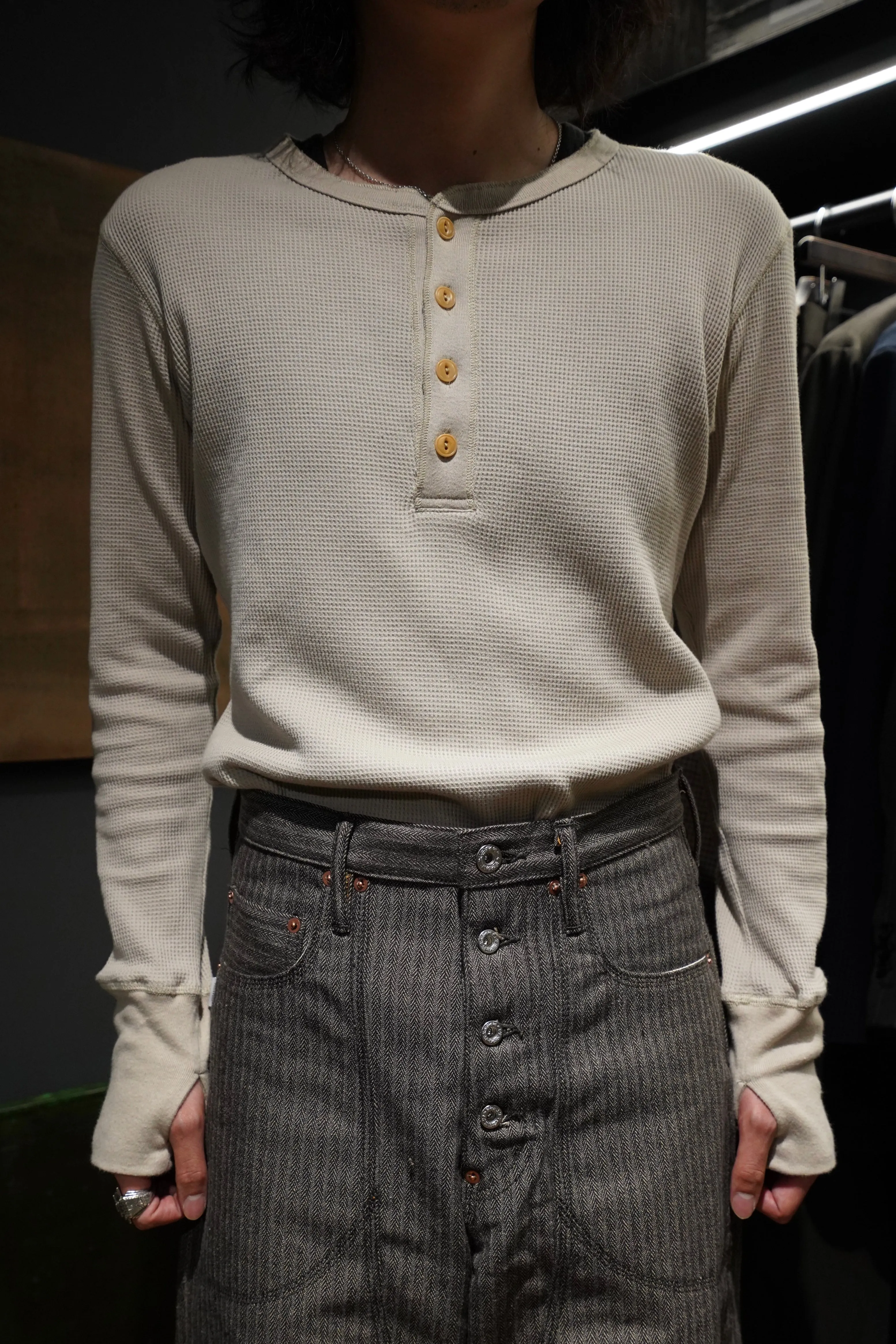 4B TIGHT WAFFLE LS (SAND)(EXCLUSIVE)