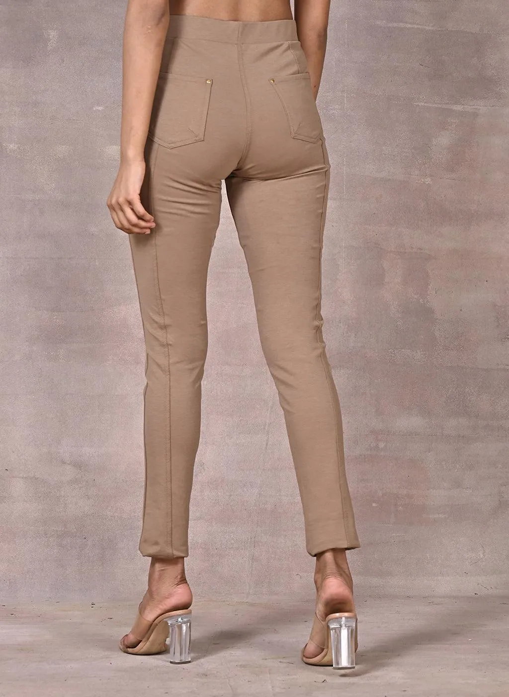 Beige Solid Elastic Jegging with Pocket and Rivets Detailing