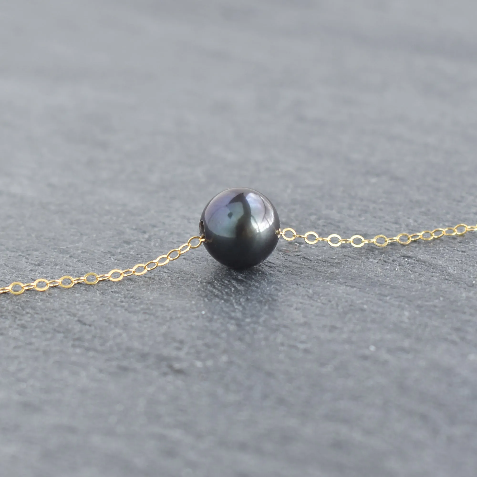 Black Freshwater Pearl w/ Cable Chain