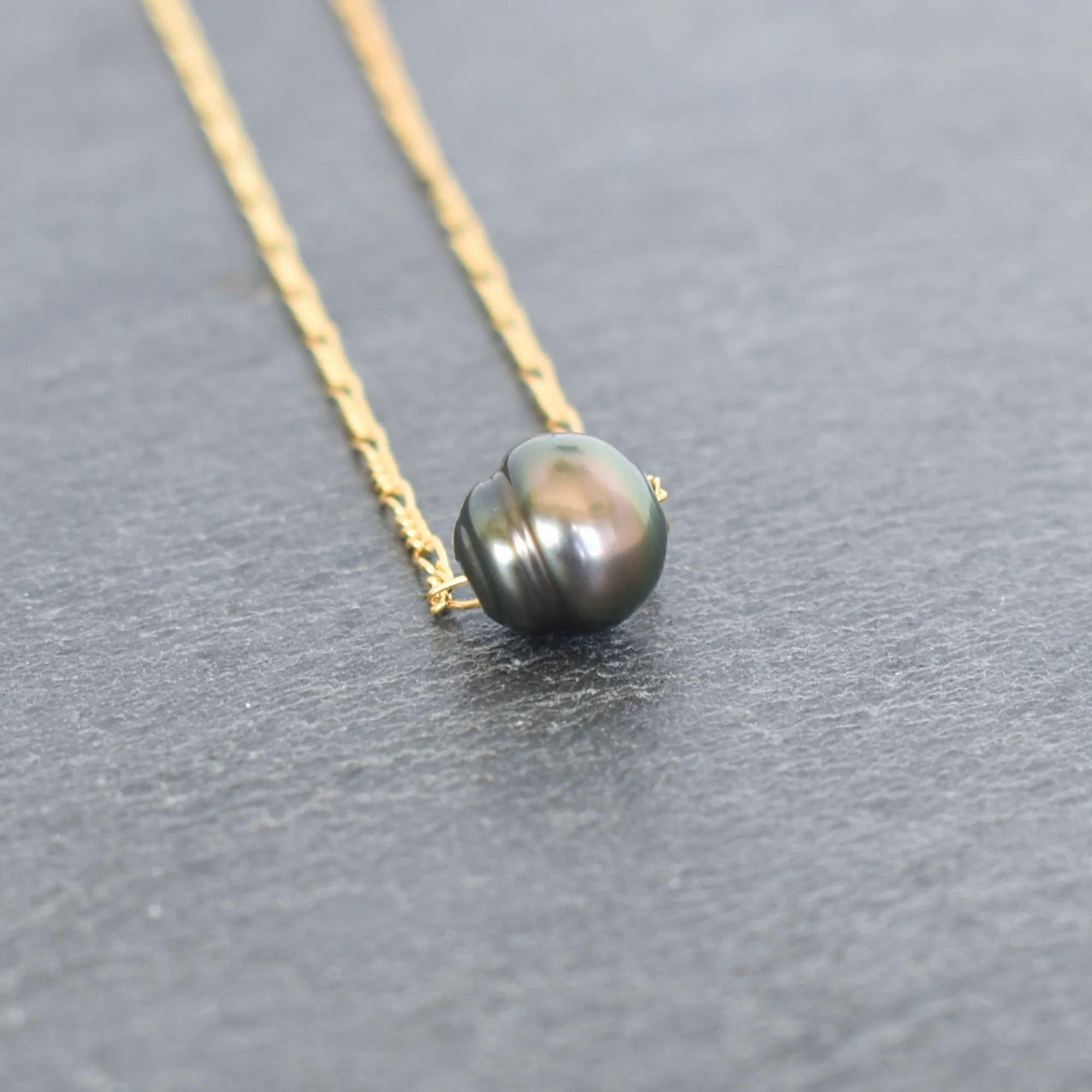 Circlé Tahitain Pearl w/ Figaro