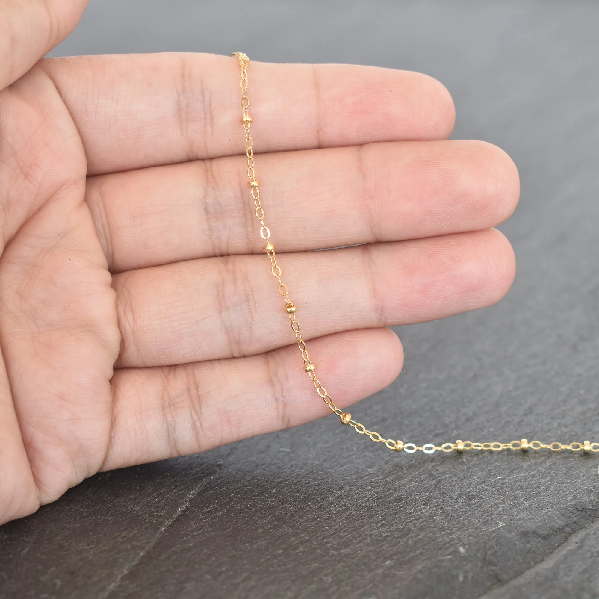 Circlé Tahitain Pearl w/ Satellite Chain