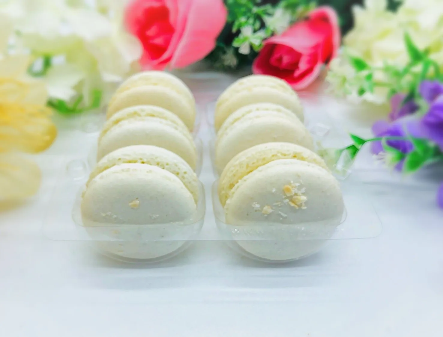 Coconut  French Macarons | Perfect for your next celebratory events.