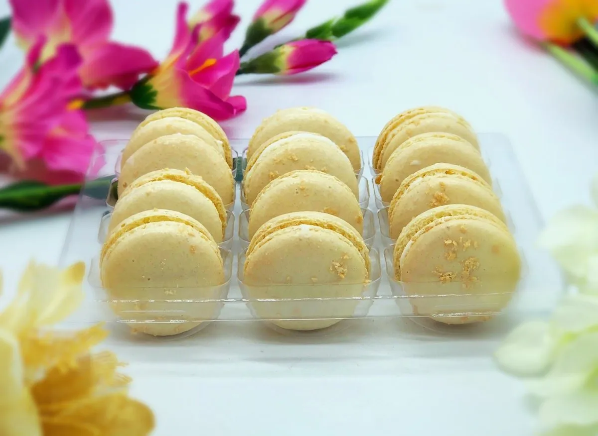 Coconut  French Macarons | Perfect for your next celebratory events.