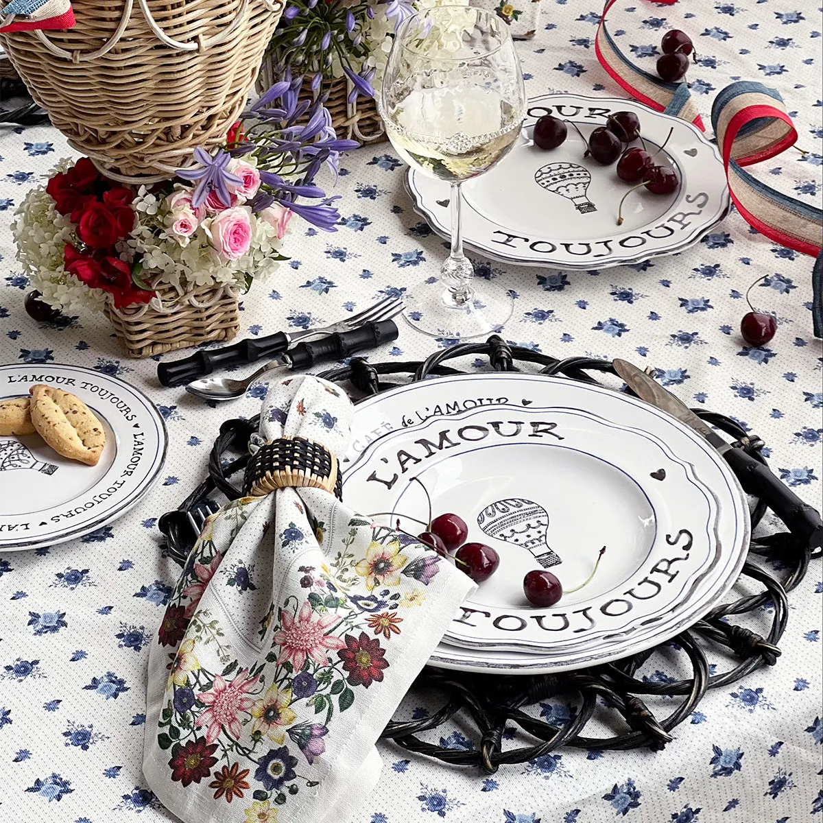 L'Amour Toujours 16pc Place Setting