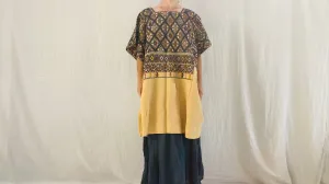 San Andres Larrainzar Huipil Blouse. Mexico. Chiapas. Oversized.